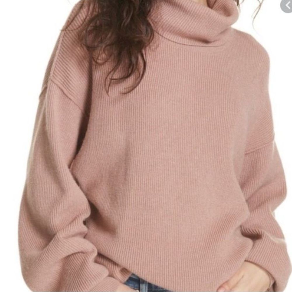 Free People Dusty Rose Softly Structured Oversized Sweater! ❤️